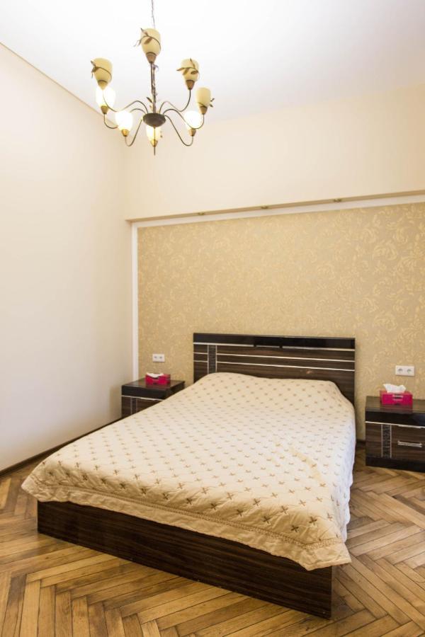 Odessa Apartment2 Bagian luar foto